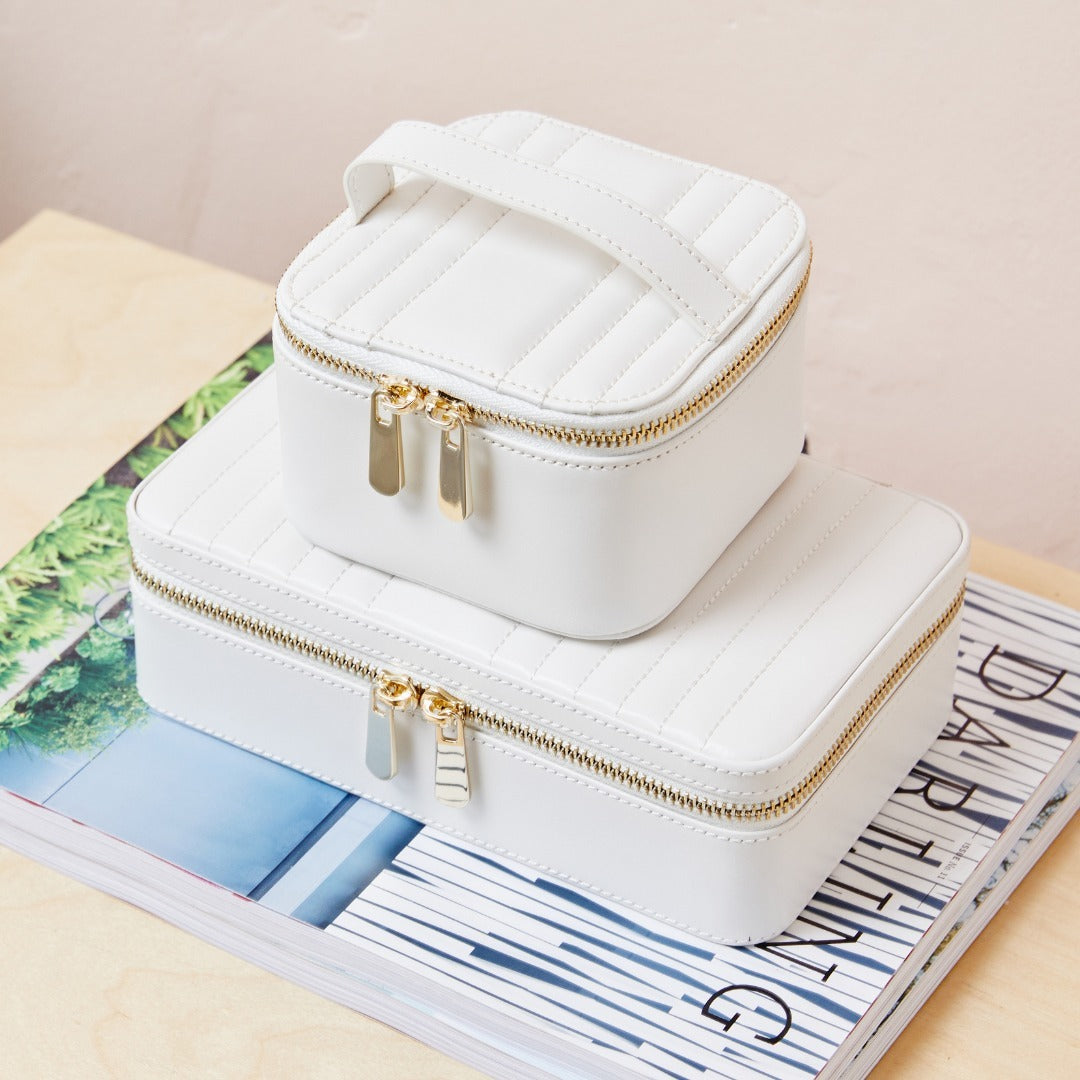 Maria Medium Zip Case