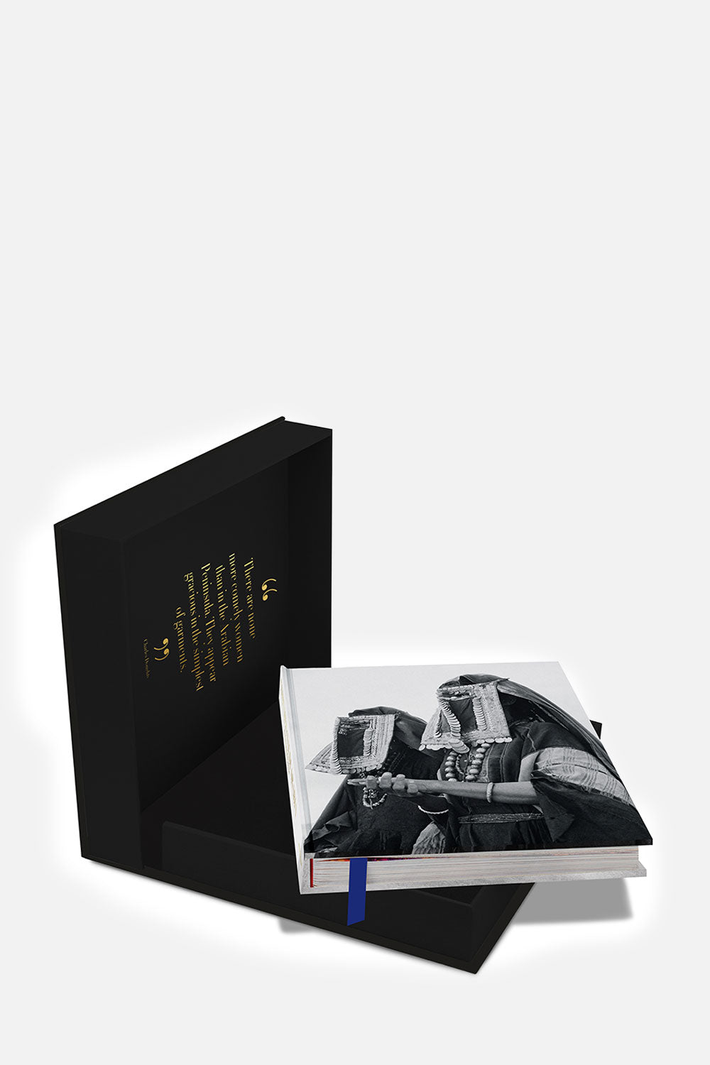 Costumes of Saudi Arabia Book