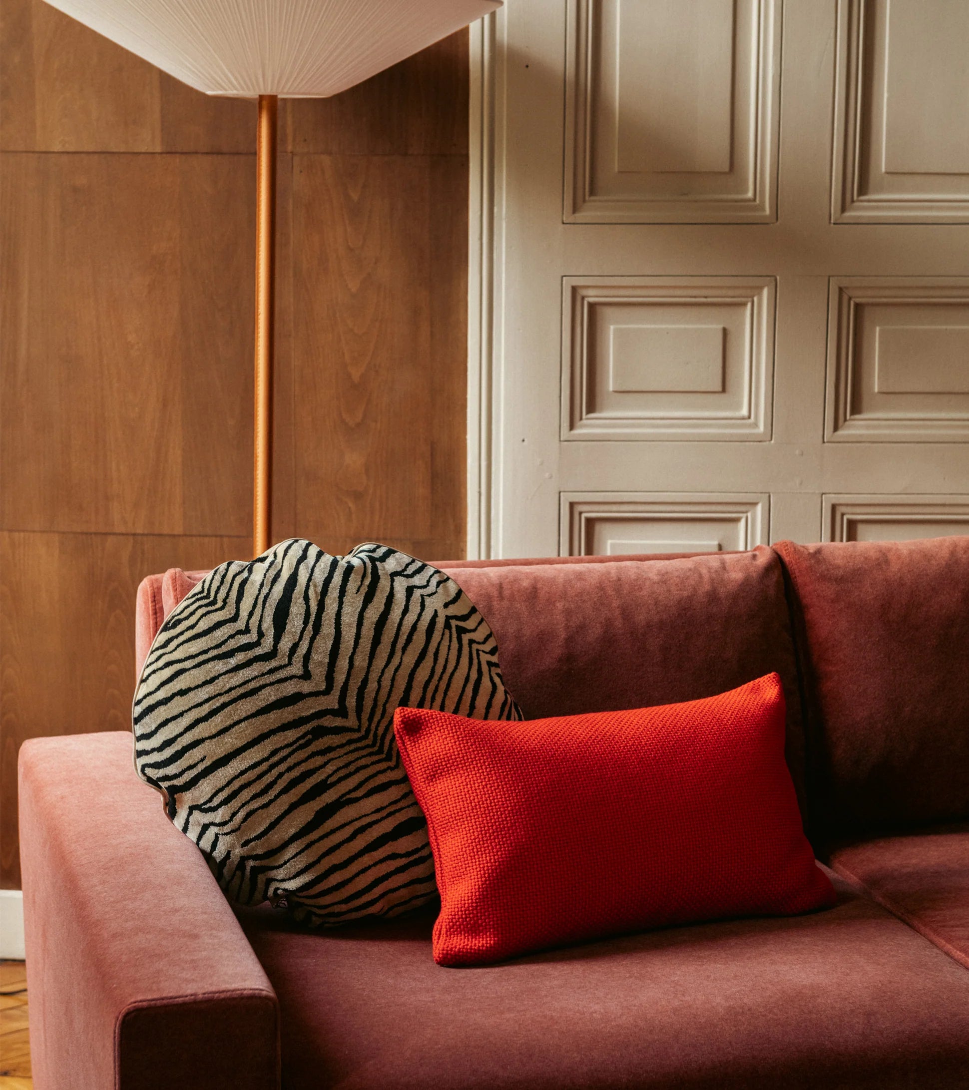 Bomboloni Tiger Velvet Round Cushion