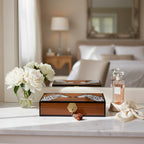 صندوق مجوهرات من ورنيش الزيبرا - مخمل بلون الكونياك والجمل