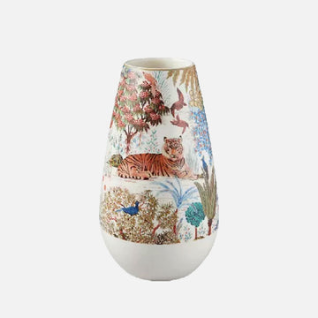 مزهرية كبيرة على شكل بصلة - حديقة القصر