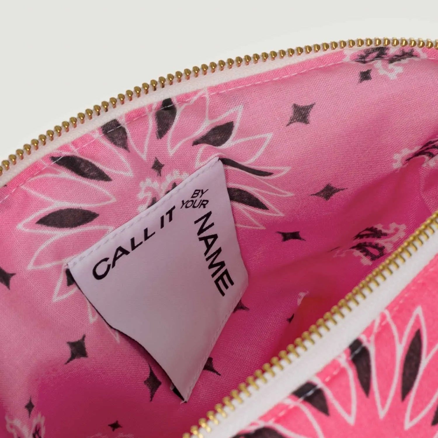 Coeur Large Toiletry Bag, Strawberry