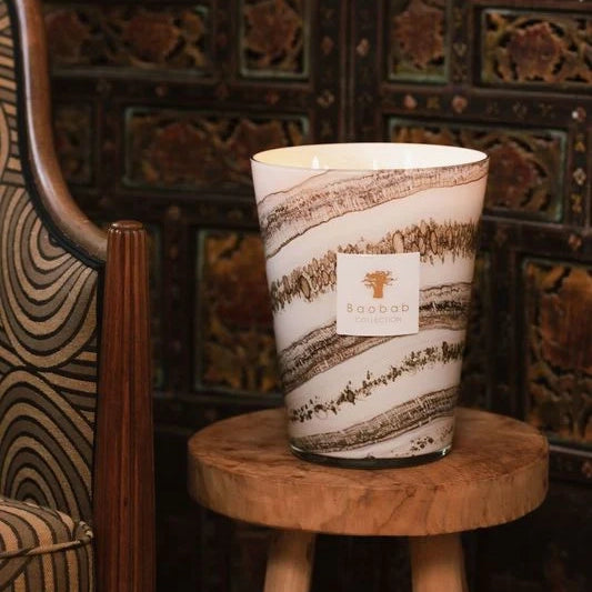 Baobab Collection Sand Siloli 5-wick scented candle in mouth-blown glass, 3kg, detail view