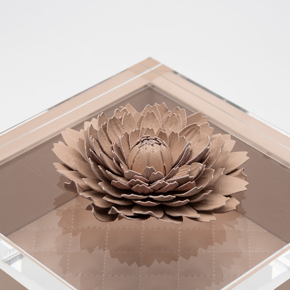 Fleur Dahlia Diamonds Square Box, Blush Pink, 17x17cm