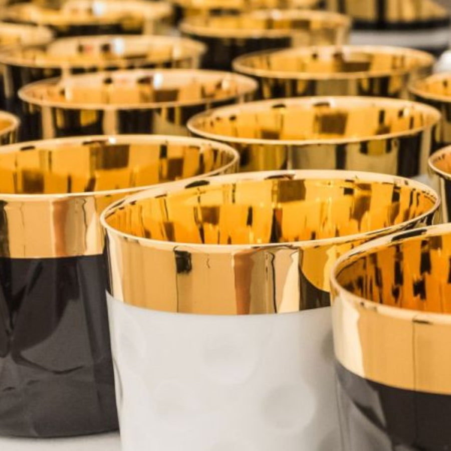 Champagne Goblet White, Rode Embossed